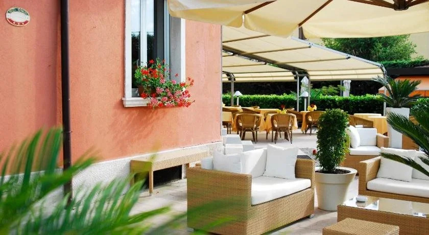 Hotel Benacus