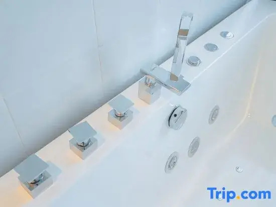 Villanin Hotel & Spa Golden Triangle