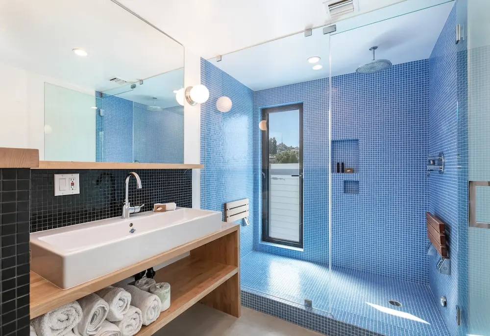 New Listing! Modern Hideaway W/ Pool, Theater Room 3 Bedroom Home