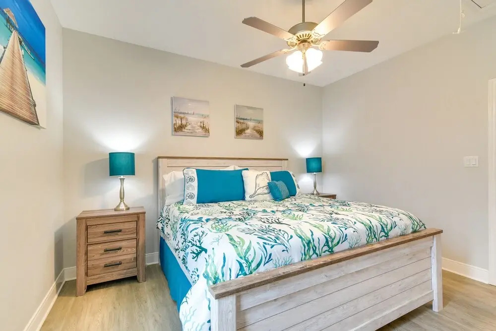 Luxe Crystal Beach Retreat w/ Views! Walk to Shore