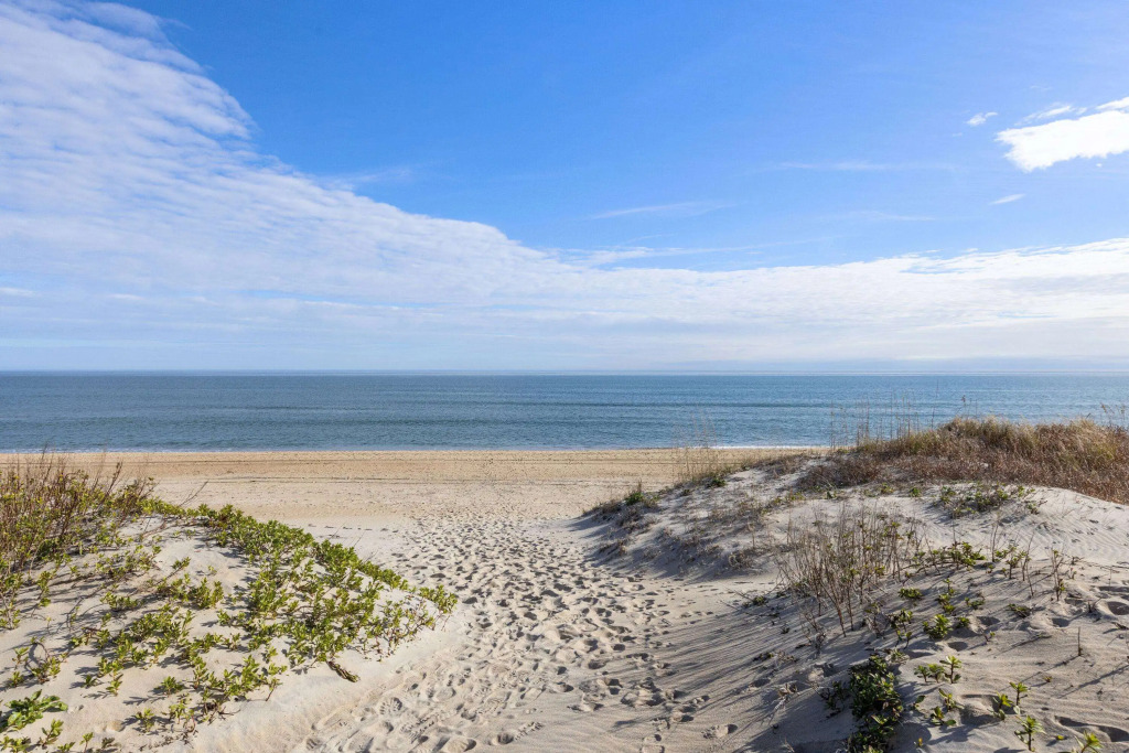 Days Inn by Wyndham Kill Devil Hills Oceanfront - Wilbur