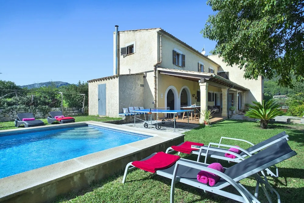 Villa Aina