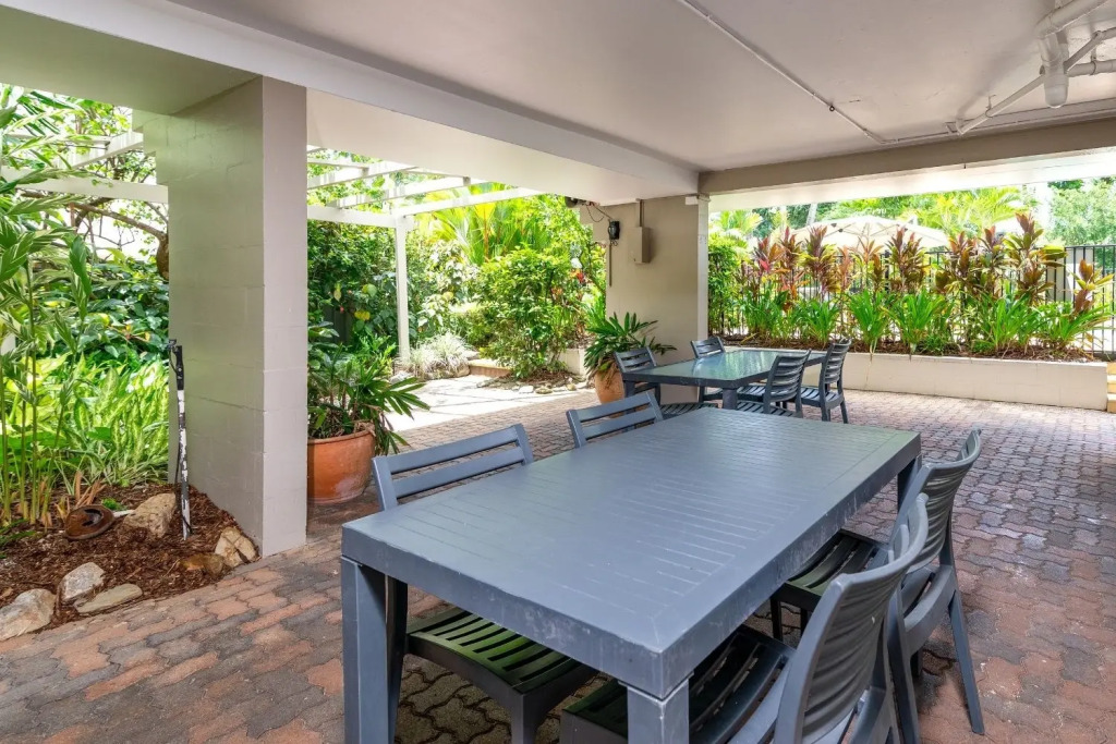 Seascape Holidays - Tropical Reef Apartments