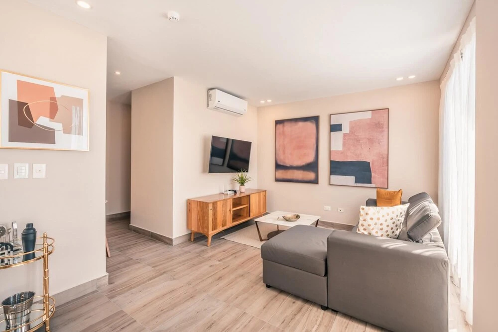 Regatta Living II With Breakfast Included - 901