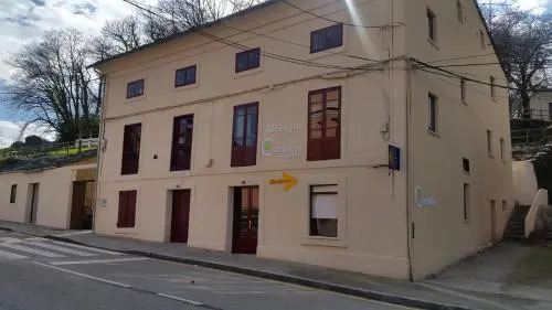 ALBERGUE CASTELOS