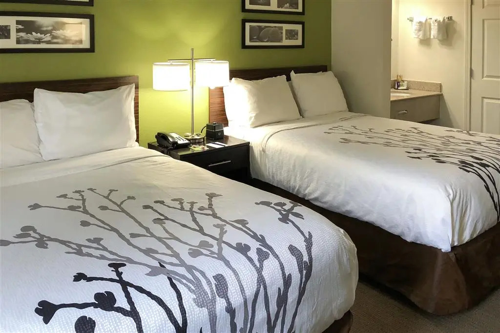 Days Inn by Wyndham McDonough