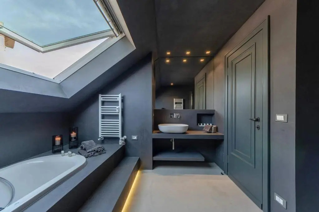 ALTIDO Exclusive Flat for 8, with Stunning City and SeaView