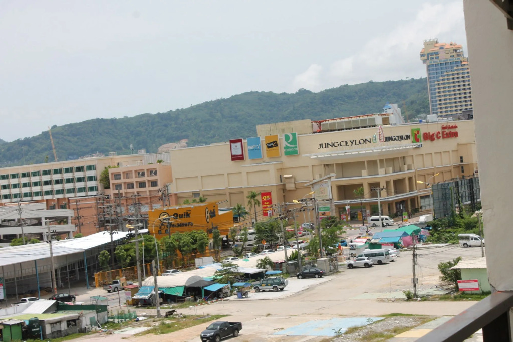 The C Park
