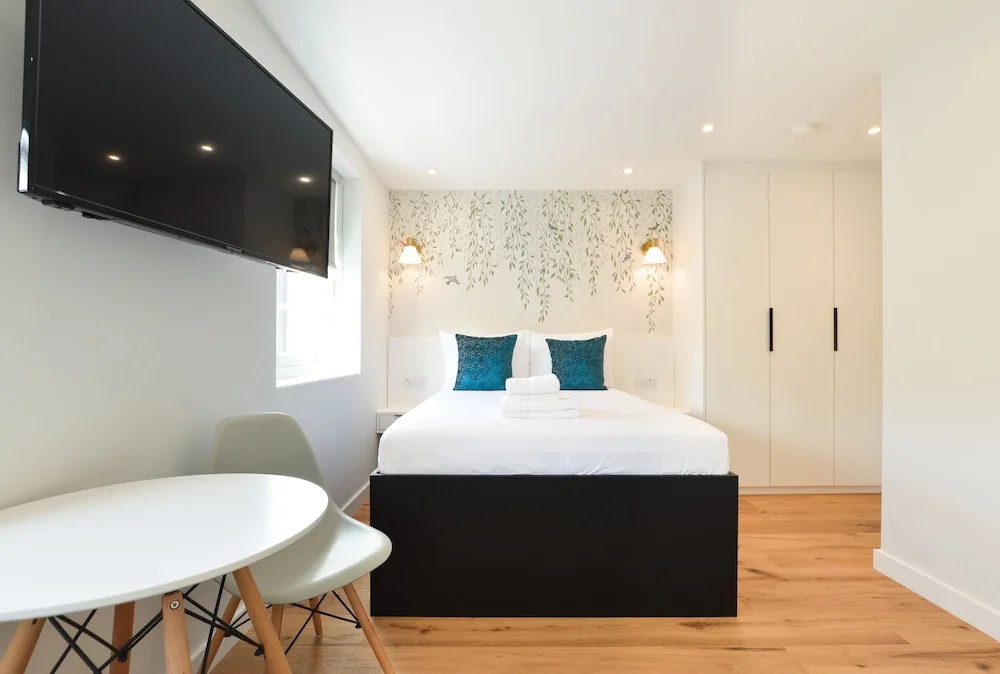 Sale Place Serviced Apartments