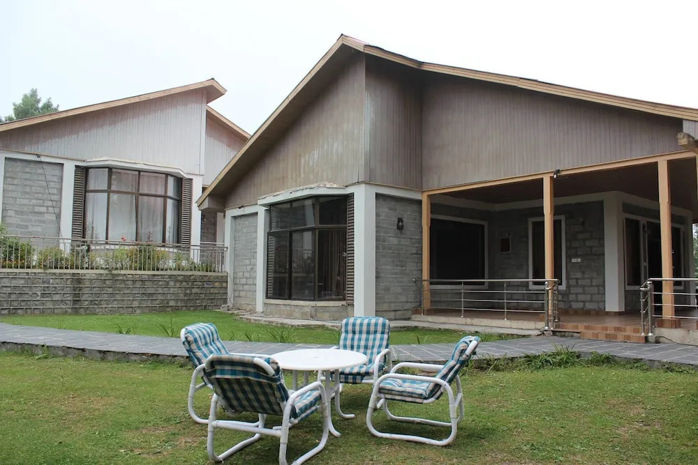 Blue Pine Hotel