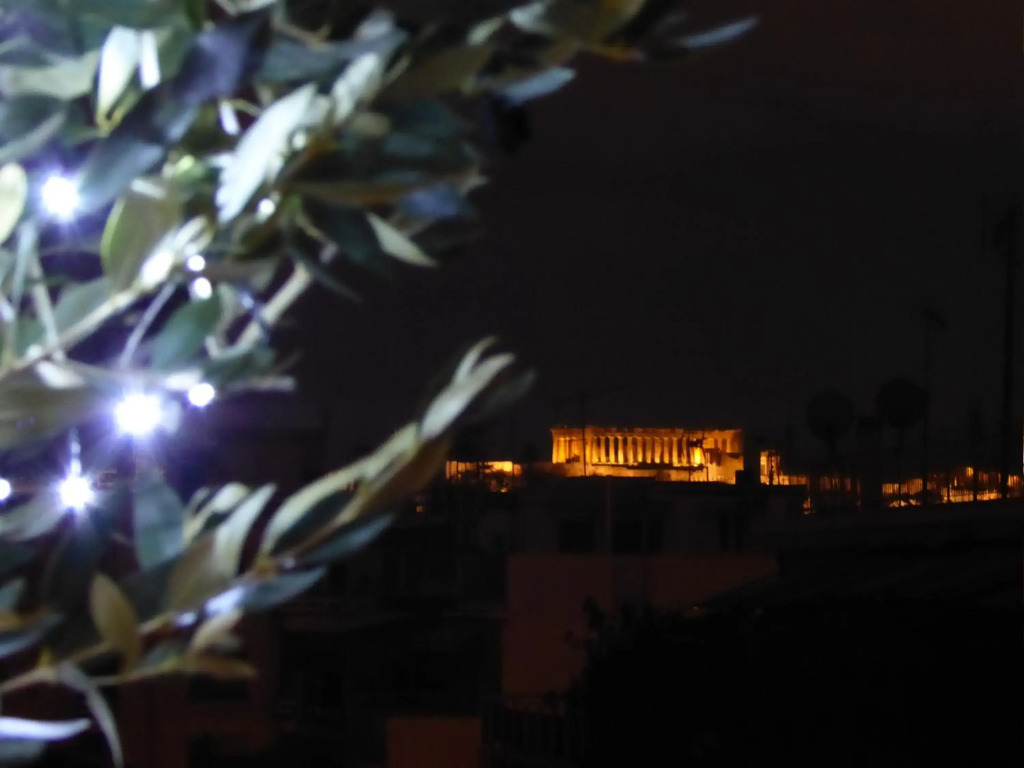 Sophia's Penthouse Apartment With Jacuzzi and Acropolis View From Big Terrace