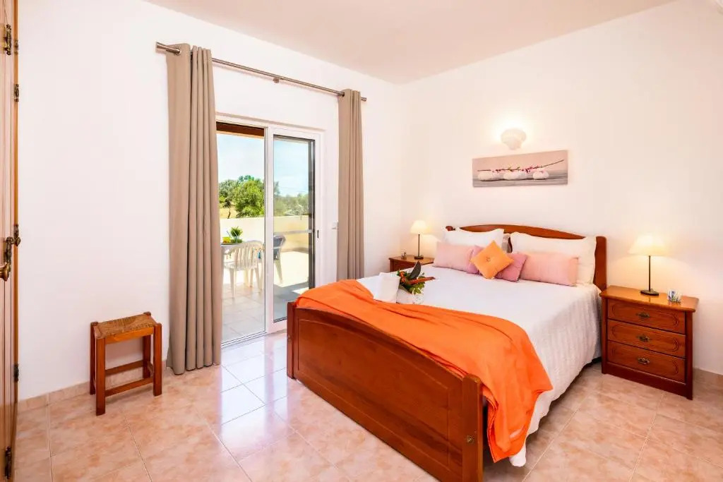 Apartamentos Casa Brito, Boliqueime by AlgarveBlossom