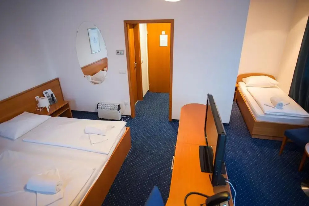Maribor INN Hotel