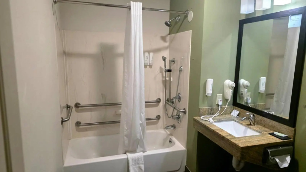 Spark by Hilton Harrisburg East