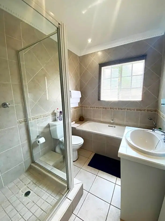 The Kindaspace: Homely Studio with Netflix & DStv