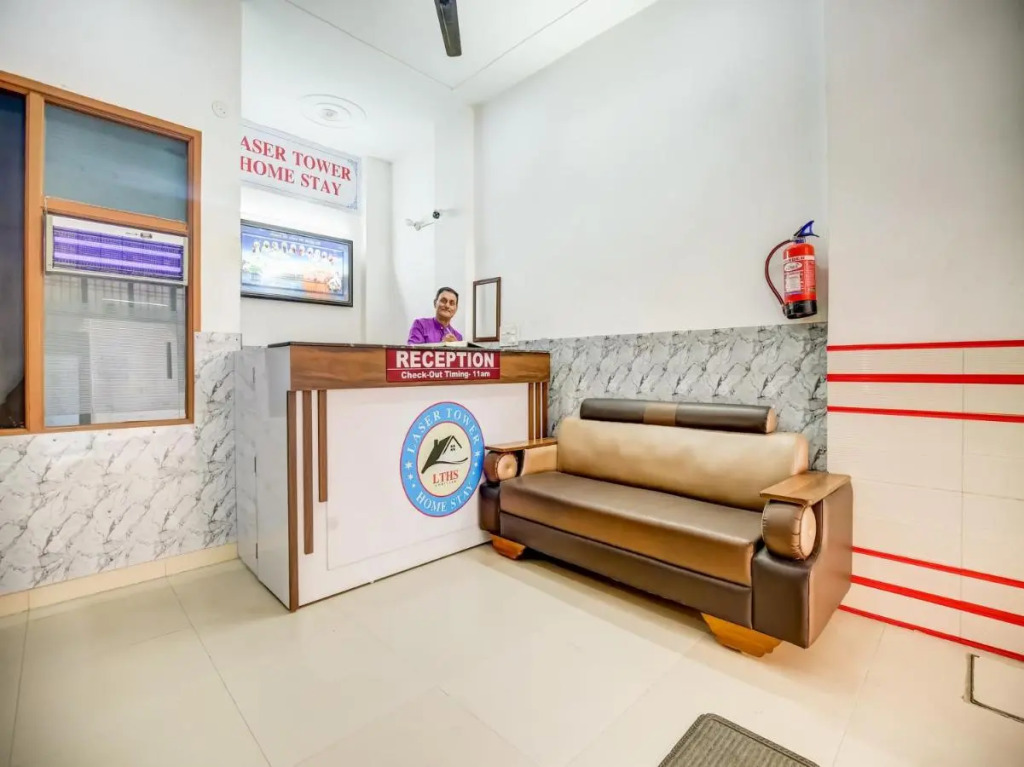 OYO 80485 Laser Tower Home Stay
