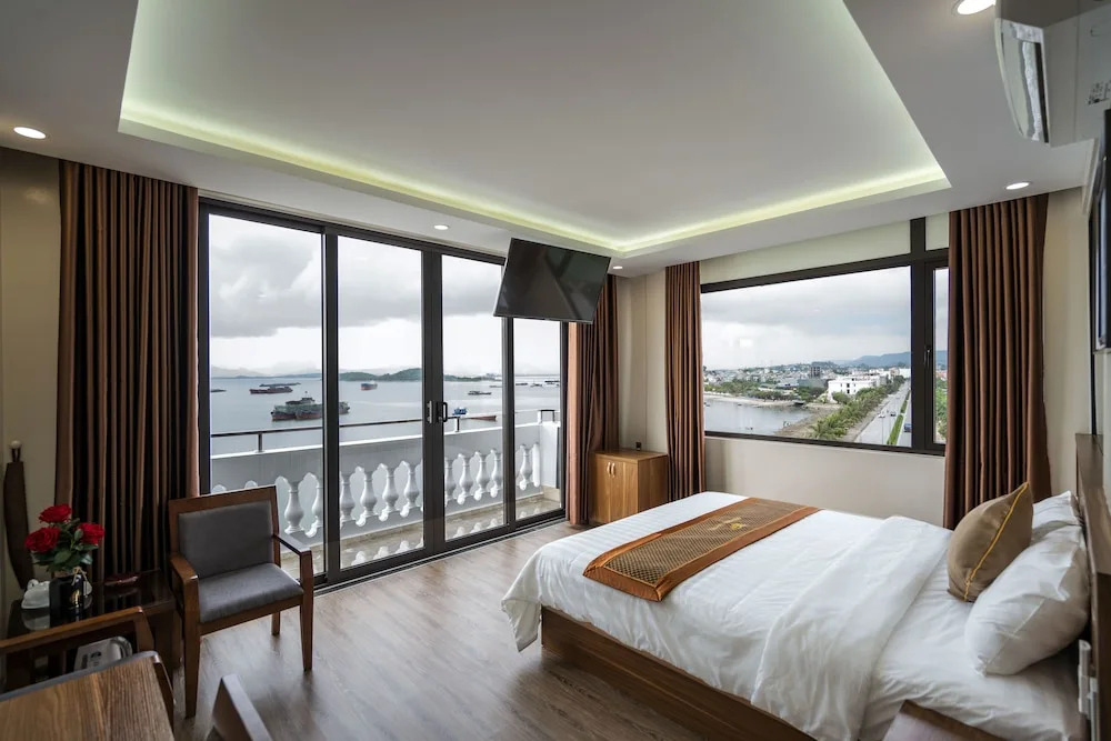 Pho Bien Hotel