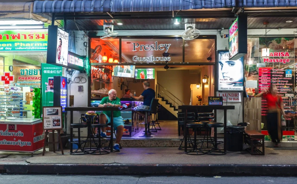 Presley Guesthouse Patong