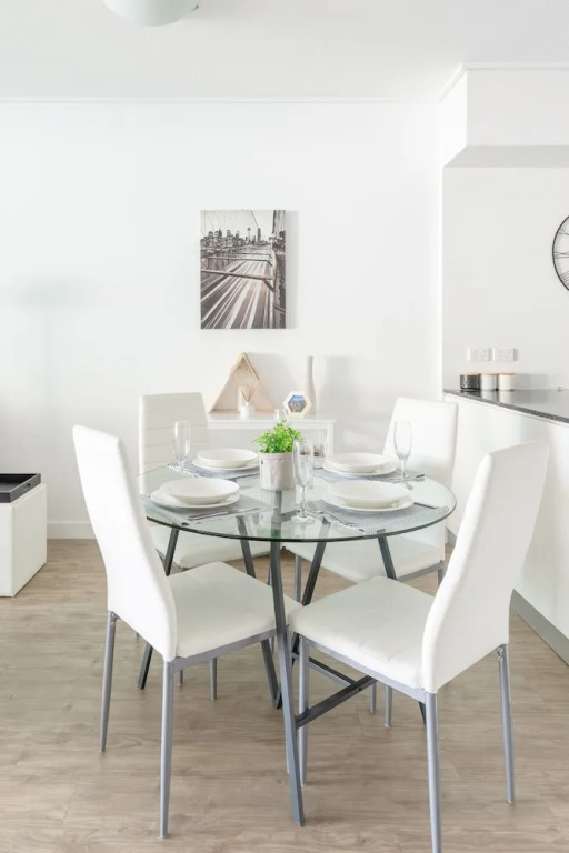 S&P Apartments - Tank St