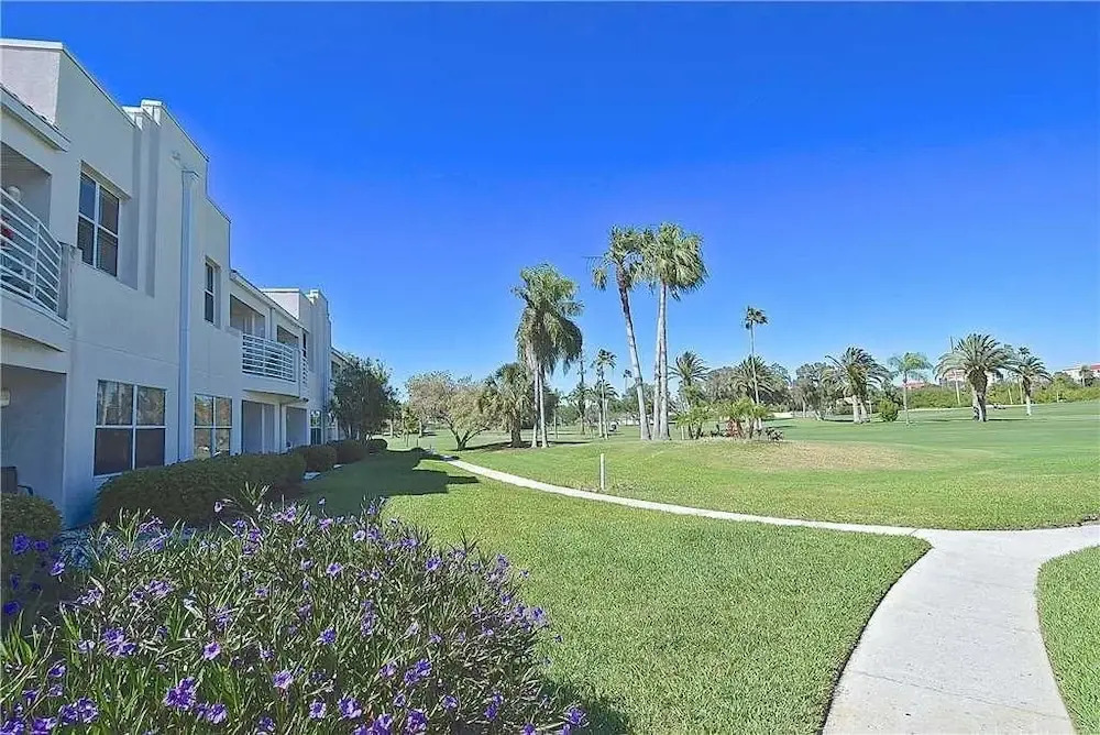 Vista Verde East 8162 - Two Bedroom Condo