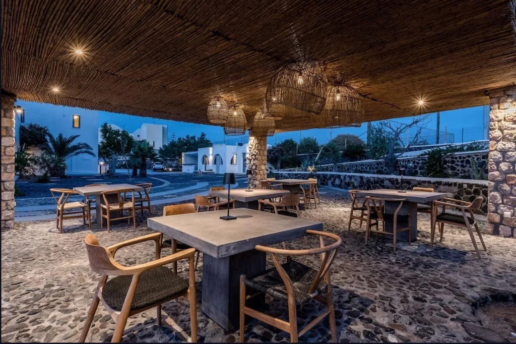 Nuvia Suites