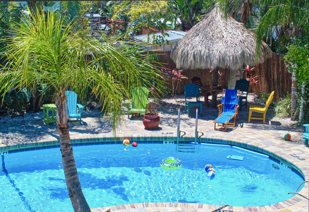 Coconut Grove Beach Resort Suite 8