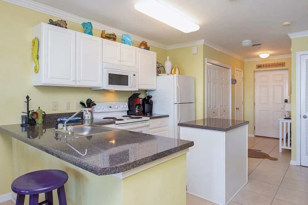 Grand Caribbean 215 - 2 Br Condo