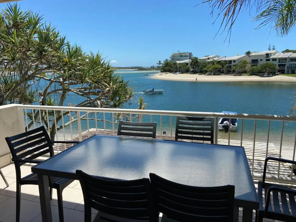 Skippers Cove Waterfront Resort