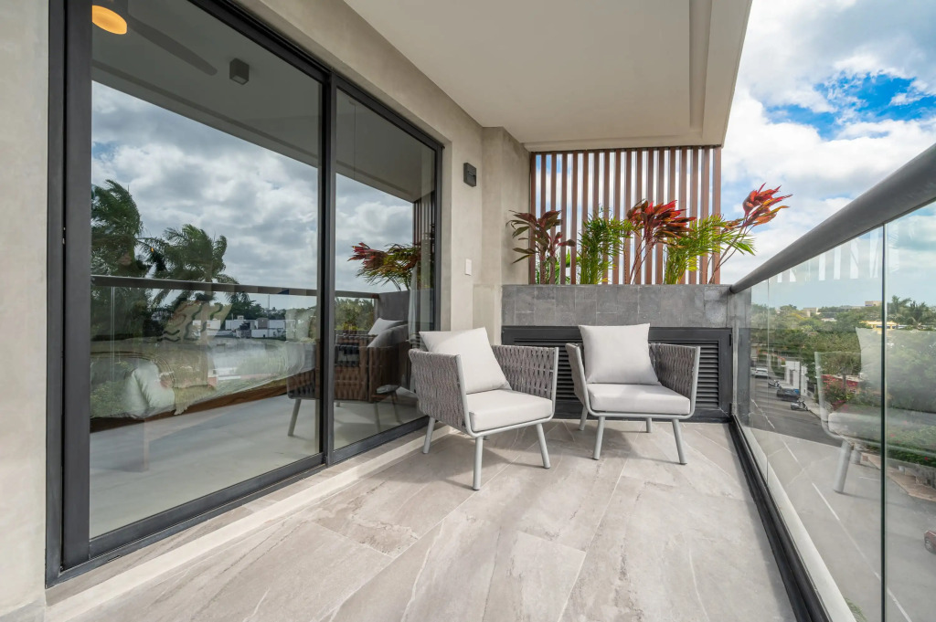 Kippal T Pacio Where Luxury Sea