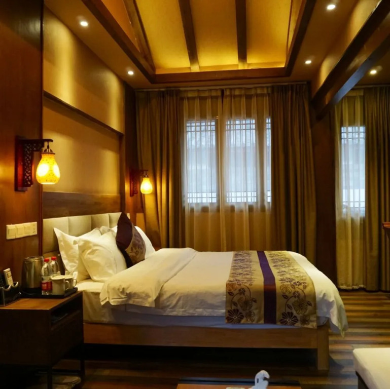 Lijiang Jinjia Cloud Window Inn