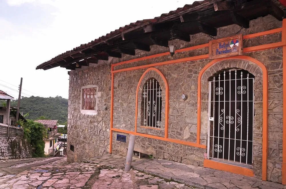 Hotel Parador JL