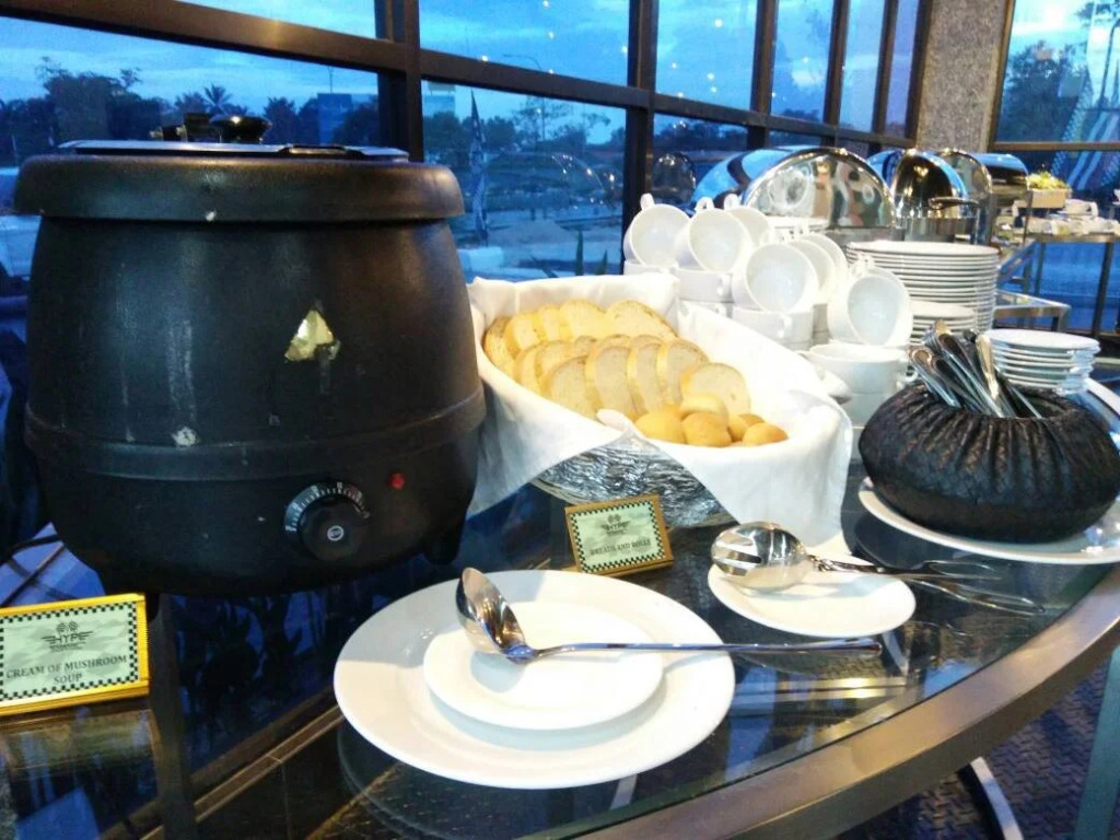Hype Motorsports Hotel, Kuala Lumpur International Airport