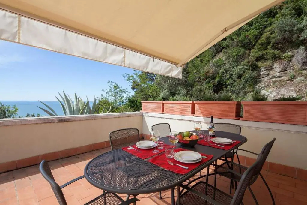 Punta Bianca - stunning seaview in Montemarcello