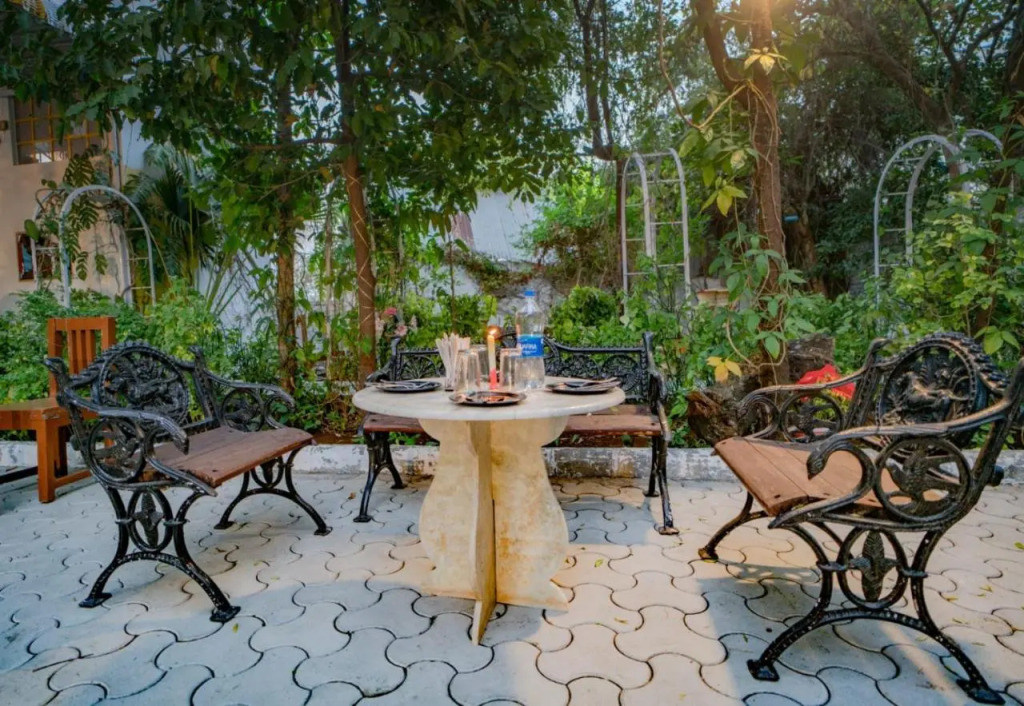 Hotel Ambavgarh Palace