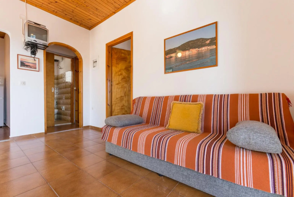 Dolphin Villa 1
