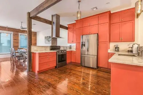 Luxury Loft-Style 3BR Townhouse by Hosteeva