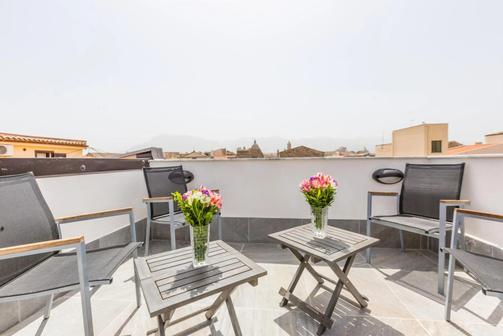 Mosina Apartments