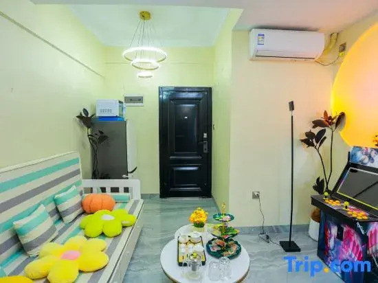 Quiet maple Villa hotel homestay