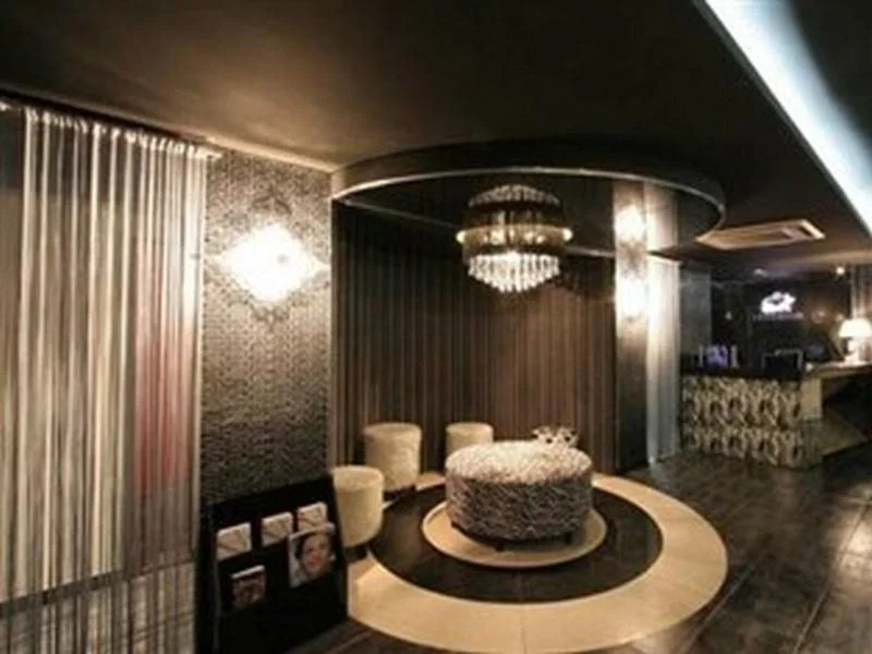 Lexy Hotel