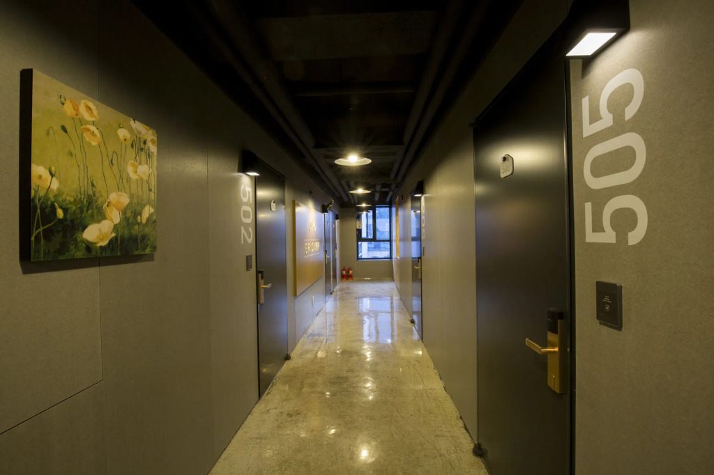 Grid Inn Hotel
