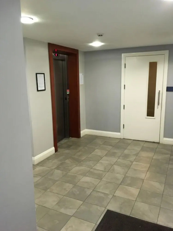 Ivy/Albion Apartments