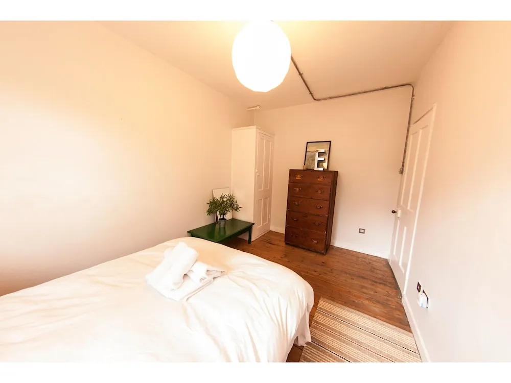 Fantastic Property for 4 in the Heart of London