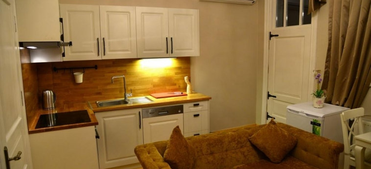 Golden Horn Suite