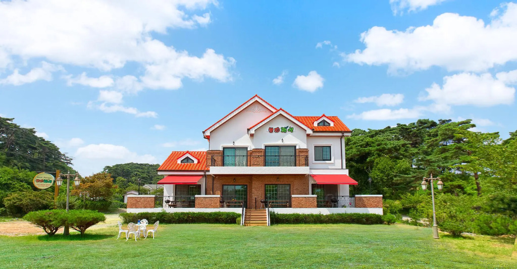 Anmyeondo Petite Pension