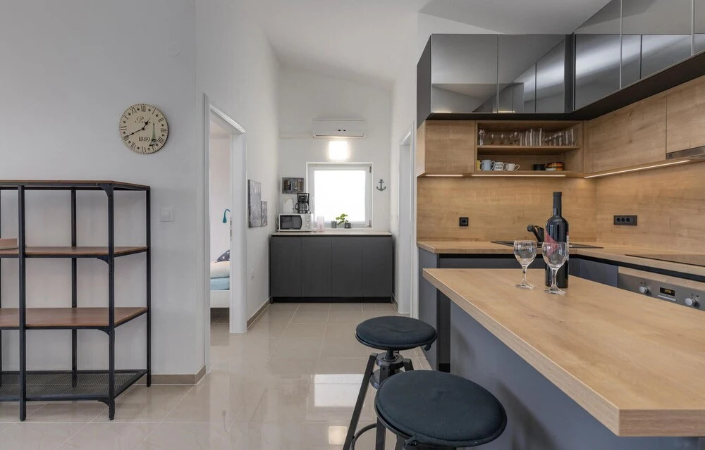 Amazing Apartment in Dramalj With Wifi and 1 Bedrooms