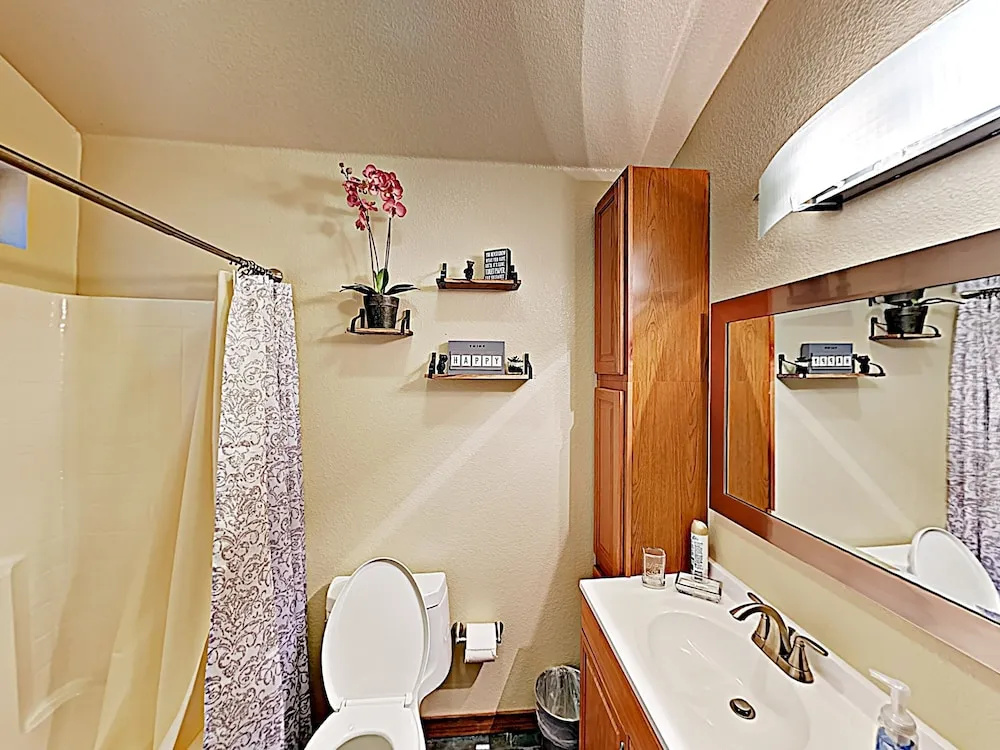 New Listing! Updated Mountain W/ Hot Tub 3 Bedroom Home
