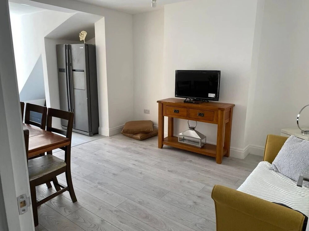 Modern Apartment in Nice Area in South London