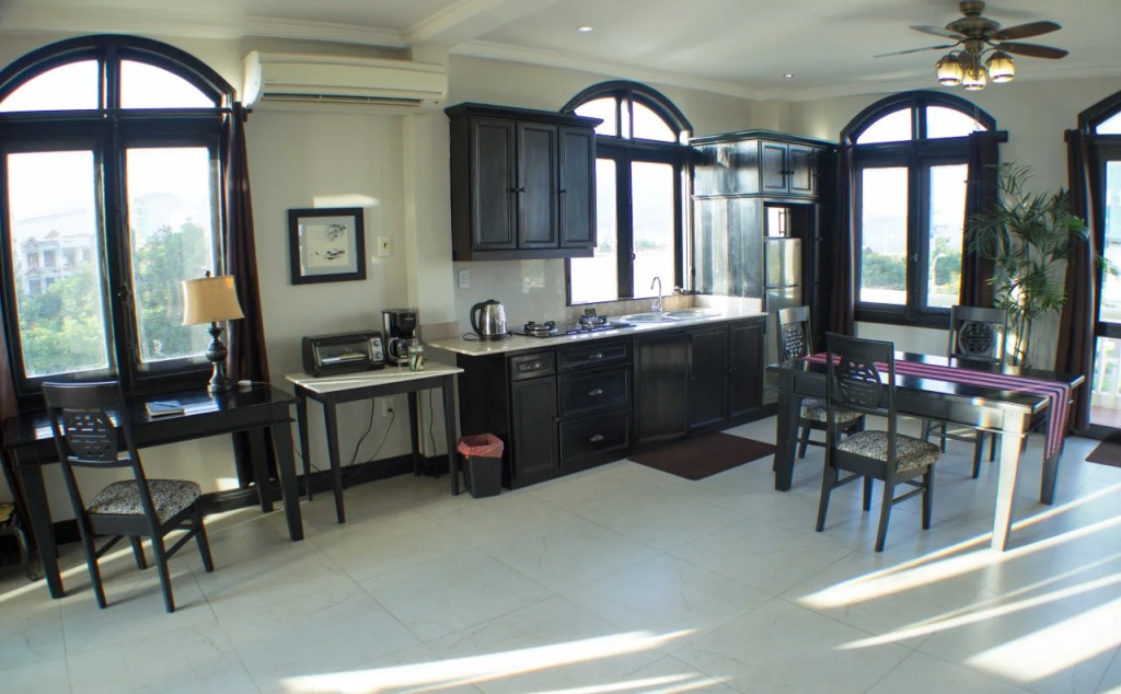Hamilton Oceanview Villa