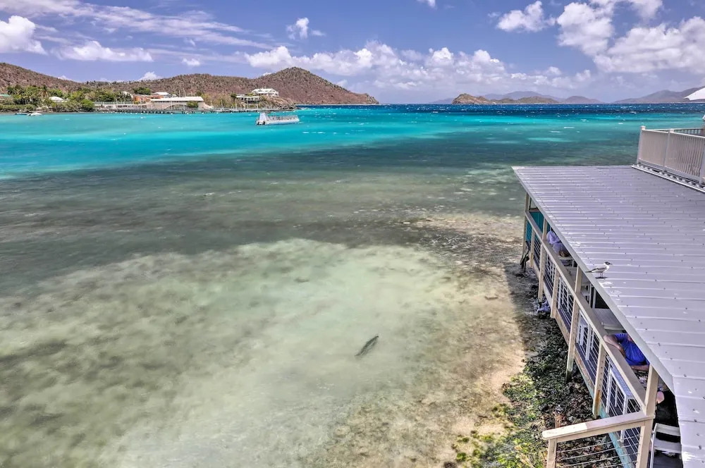Saint Thomas Condo w/ Ocean Views, Walk to Beach