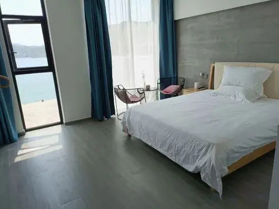 Shengsi medlar culvert  pavilion home stay facility